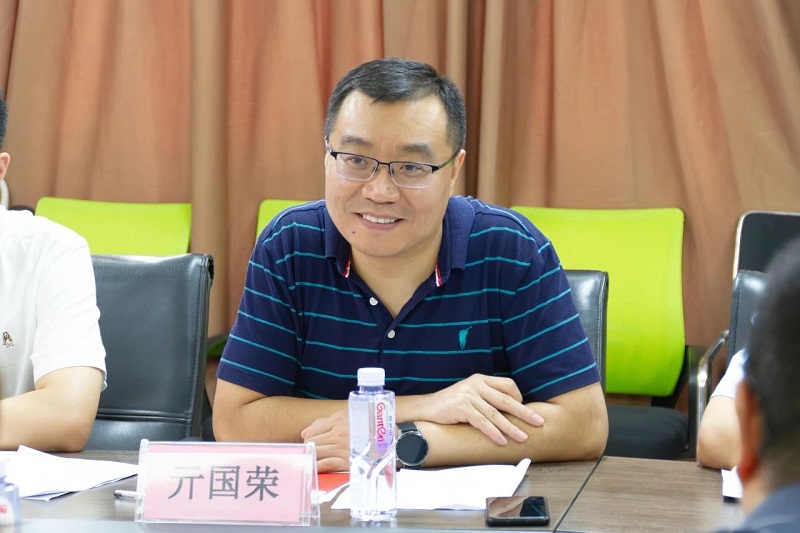 成都市人社局黨組成員、副局長亓國榮一行蒞臨瑞方人力考察調研 第3張